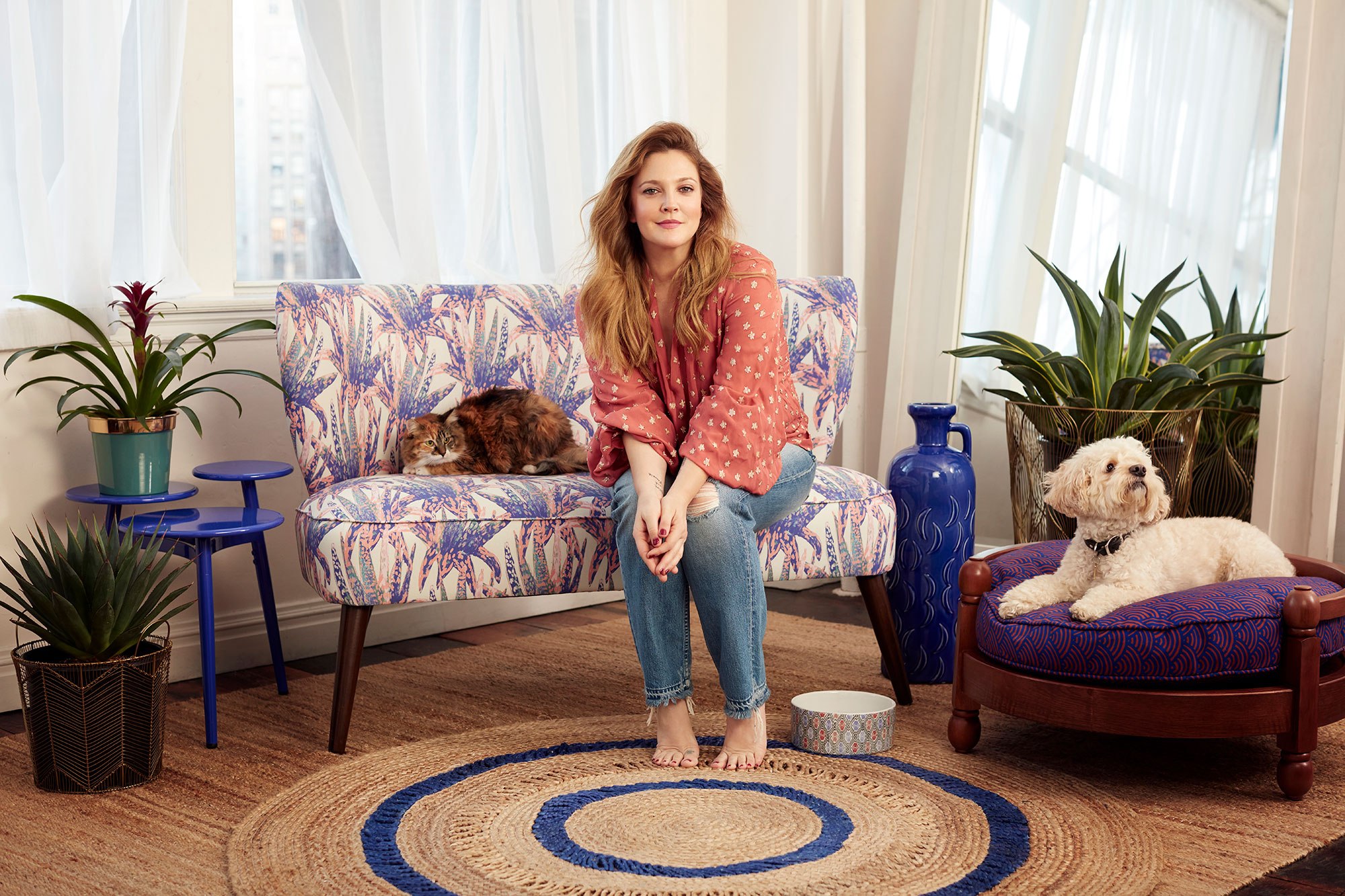 Flower Home By Drew Barrymore For Pets Meow Lifestyle   Drew Barrymore Flower Home Web Only 4 